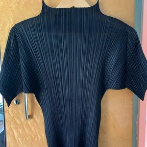 Issey Miyake Pleated top